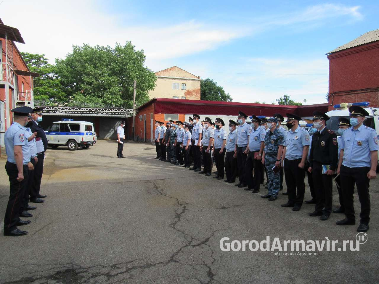 В Армавире 1 сентября обеспечивать порядок будут 120 полицейских и 30 сотрудников ОГИБДД
