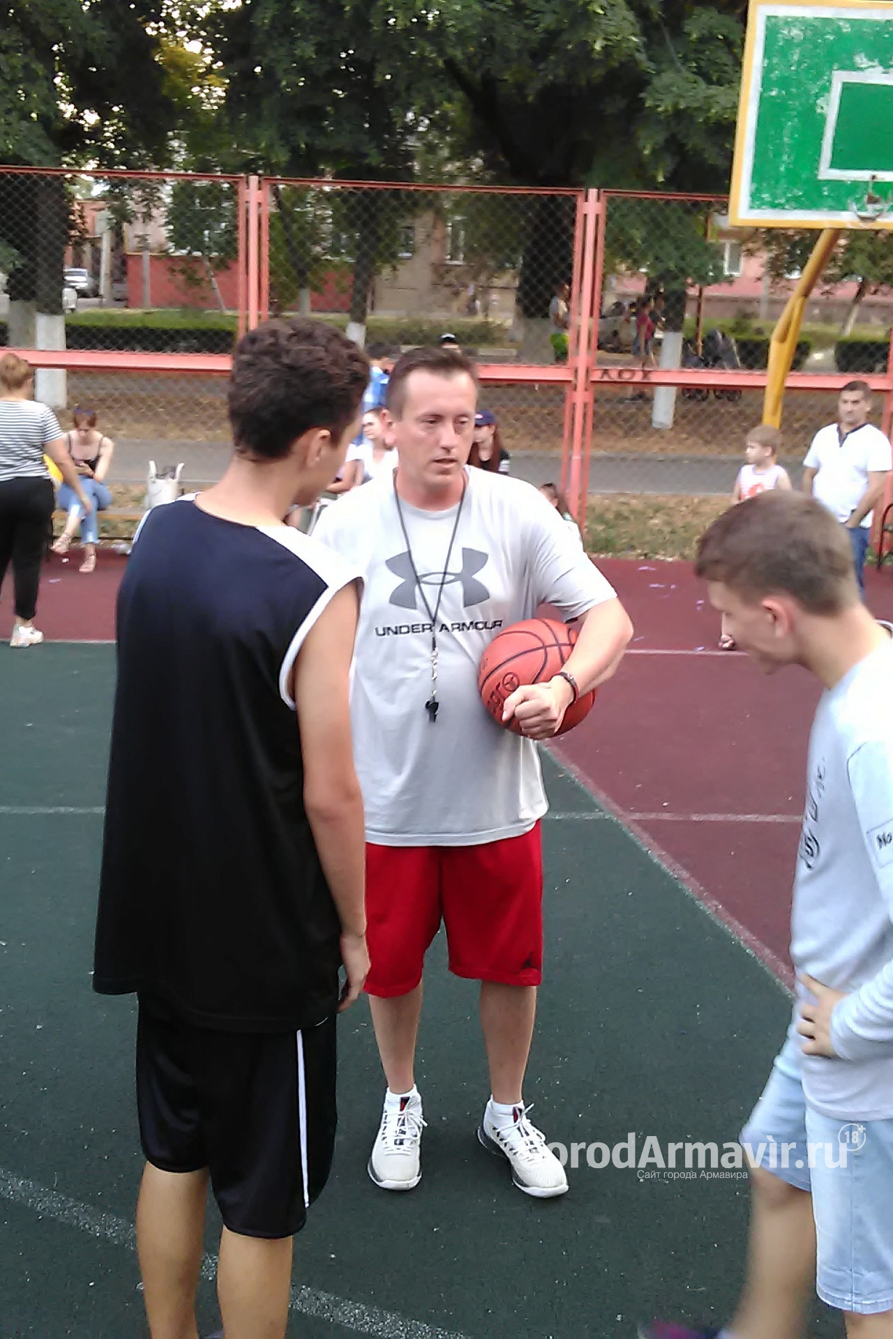 В Армавире выявили сильнейших уличных баскетболистов