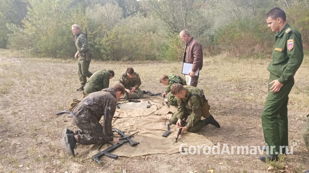 В Армавире прошел зональный этап краевого слета военно-патриотических клубов и объединений «К защите Родины готов»