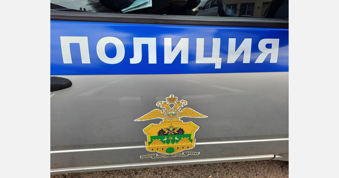 Спящего пьяного автоугонщика в украденной «семерке» обнаружили полицейские на дороге «Армавир-Курганинск»