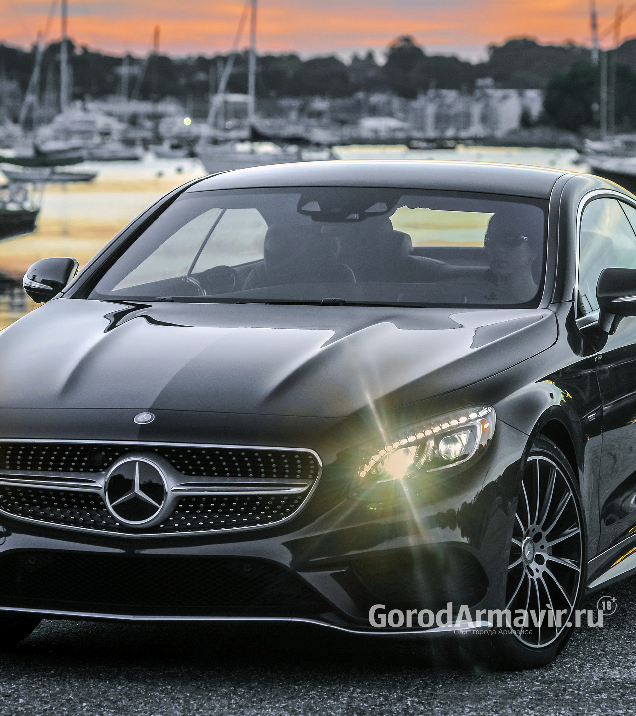 «Шумахер» врезался в Mercedes-Benz и уехал с места ДТП в Армавире