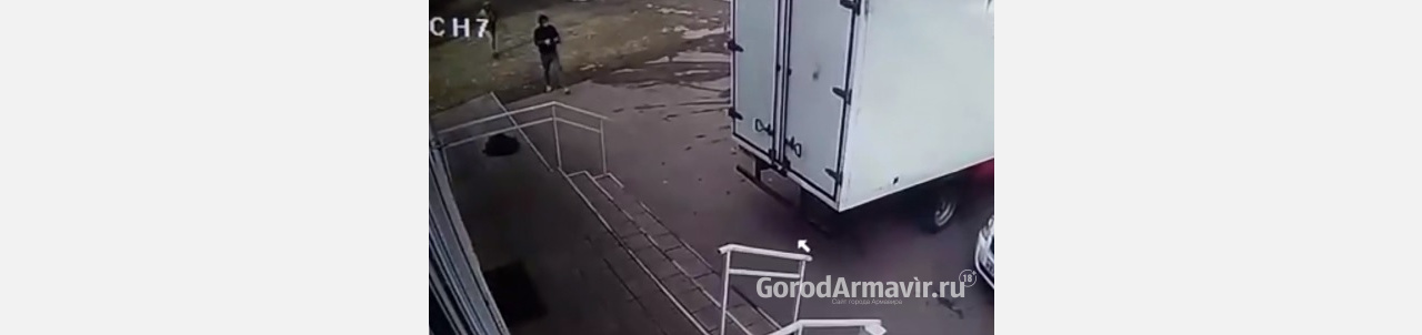 Грабители в масках с обрезом напали на бизнесмена из Армавира и отняли 800 тыс руб